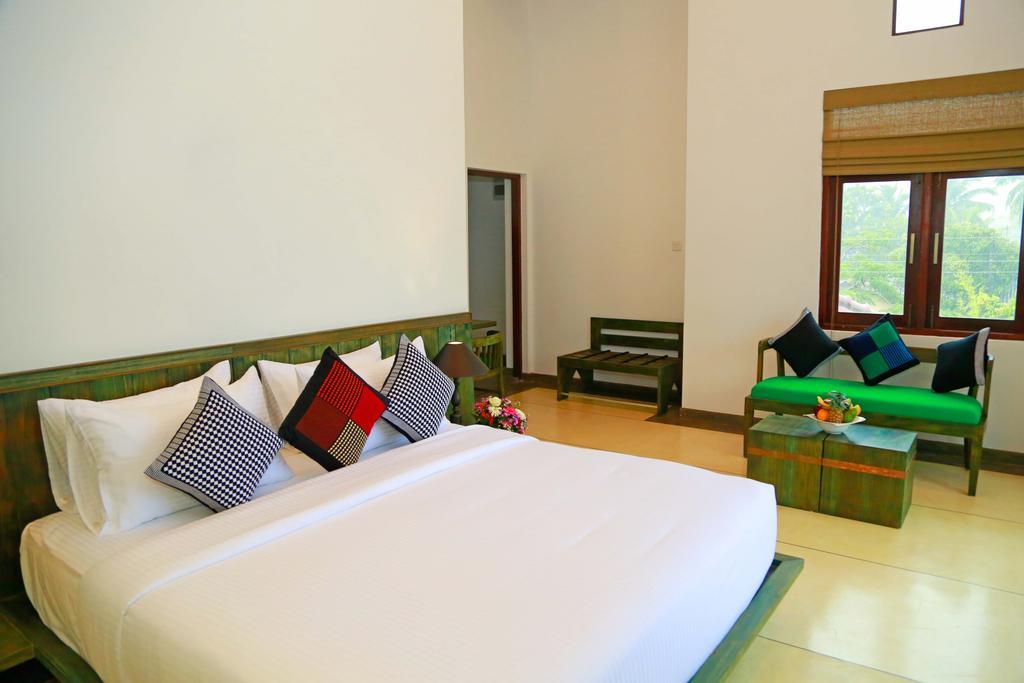Отель Tranquil Negombo Boutique Экстерьер фото
